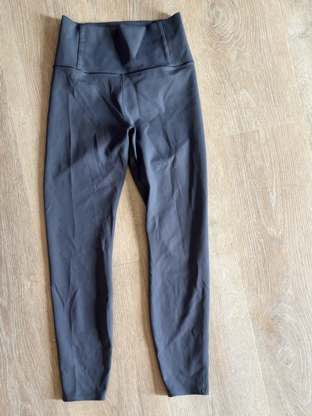 Vuori High-Waist dark gray Performance Leggings